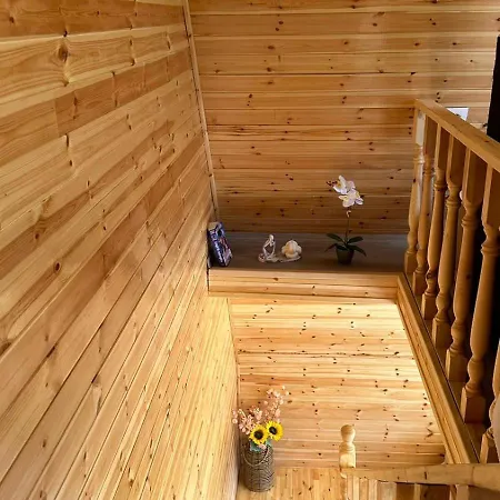 Chalet Nora's *