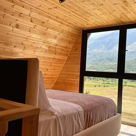 Nora's Chalet *