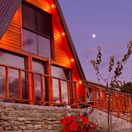 Nora's Fshat i Ri (Gjirokaster)